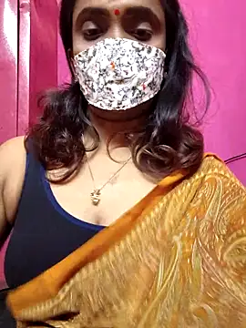Queen-dhivya online show from 03/09/26, 04:33
