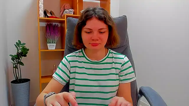 Stella-Maers online show from 04/14/26, 07:14