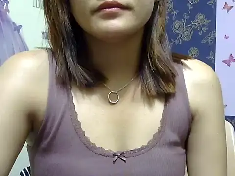 maira 33 online show from 04/02/26, 01:42