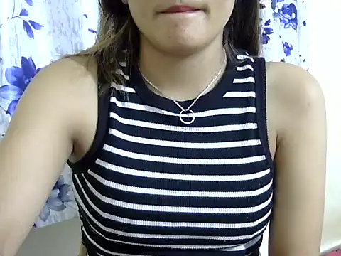 maira 33 online show from 06/16/26, 03:58