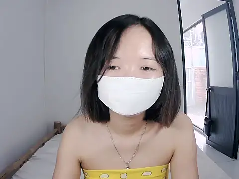 Snapshot of 10tb chatting on 12/05/25, 08:45 10tb online show from 12/05/25, 08:45