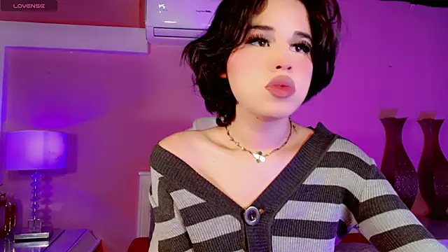 ClaudiaSophia online show from 11/24/25, 11:43