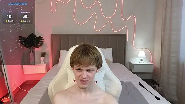 Fakeangel87 online show from 11/12/25, 04:35