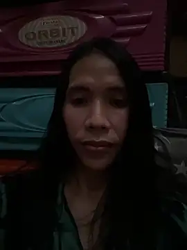 bellaUtops online show from 04/15/26, 03:02