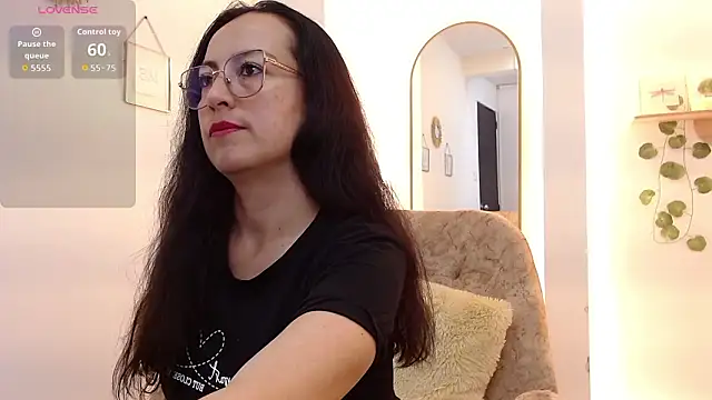 Lauryn Jones online show from 02/11/26, 07:08