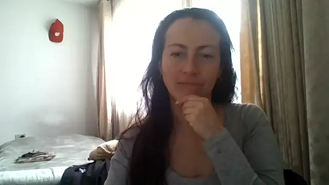 Lauryn Jones online show from 07/21/26, 06:10
