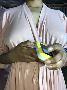 mcdeeXo online show from 11/06/25, 08:26