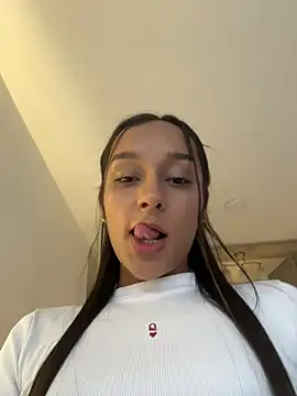 Brunettecollins05 online show from 04/14/26, 10:38