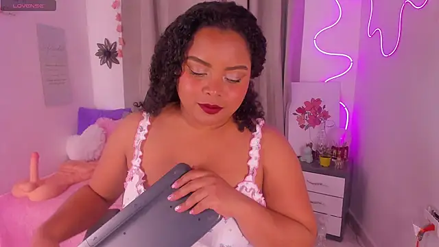 alanaa gomezz online show from 01/14/26, 08:14