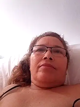 Snapshot of Cessi50 chatting on 07/19/26, 02:54 Cessi50 online show from 07/19/26, 02:54