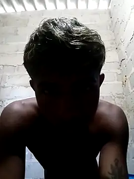 Snapshot of Mack_tom chatting on 12/15/25, 06:56 Mack tom online show from 12/15/25, 06:56