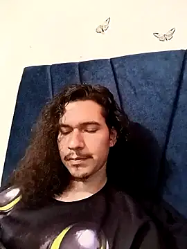 OnixAgata0 online show from 04/12/26, 08:47