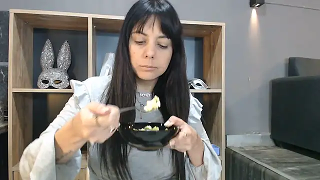 mickystrumia23 online show from 07/06/26, 04:42