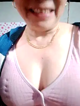 Snapshot of small-house123 chatting on 01/19/26, 12:03 small-house123 online show from 01/19/26, 12:03