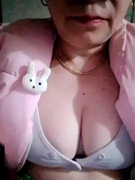 Snapshot of small-house123 chatting on 02/09/26, 12:14 small-house123 online show from 02/09/26, 12:14