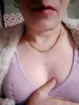 Snapshot of small-house123 chatting on 02/11/26, 01:54 small-house123 online show from 02/11/26, 01:54