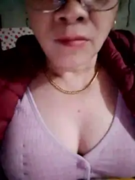 Snapshot of small-house123 chatting on 02/11/26, 02:00 small-house123 online show from 02/11/26, 02:00