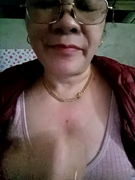 Snapshot of small-house123 chatting on 02/20/26, 06:26 small-house123 online show from 02/20/26, 06:26