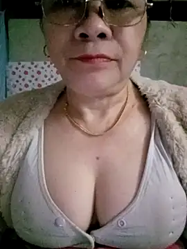 Snapshot of small-house123 chatting on 02/24/26, 11:58 small-house123 online show from 02/24/26, 11:58