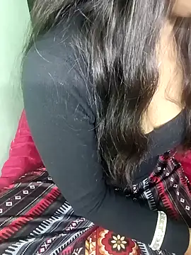 Snapshot of Hey_shiviii chatting on 02/23/26, 03:53 Hey shiviii online show from 02/23/26, 03:53