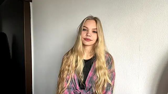 SweetAmelia69 online show from 11/03/25, 06:14