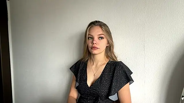 SweetAmelia69 online show from 11/05/25, 06:02