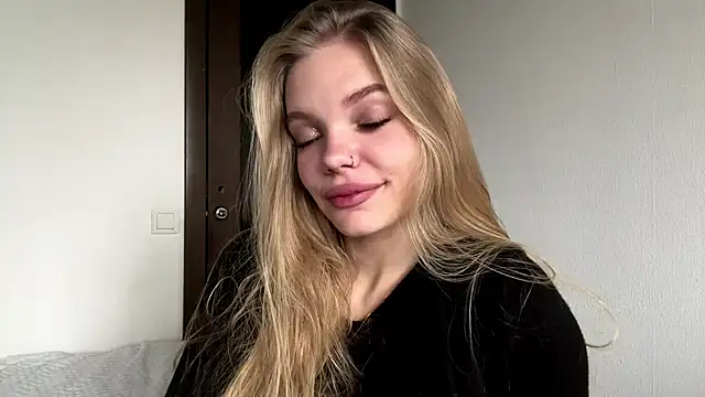 SweetAmelia69 online show from 11/23/25, 05:40