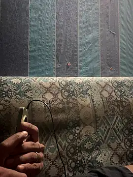 Snapshot of Robiwahyudi12345 chatting on 12/17/25, 05:19 Robiwahyudi12345 online show from 12/17/25, 05:19