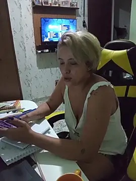 Snapshot of BIADELICIA1 chatting on 02/02/26, 10:03 BIADELICIA1 online show from 02/02/26, 10:03