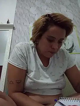 Snapshot of BIADELICIA1 chatting on 03/30/26, 01:17 BIADELICIA1 online show from 03/30/26, 01:17