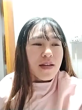 Snapshot of meeow-bimew chatting on 11/15/25, 12:13 meeow-bimew online show from 11/15/25, 12:13