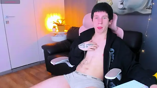 CutieKai  online show from 04/10/26, 04:12