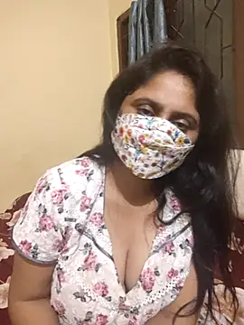 Snapshot of mouni499 chatting on 11/06/25, 05:25 mouni499 online show from 11/06/25, 05:25