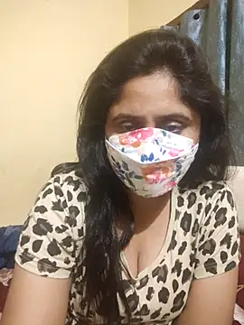 Snapshot of mouni499 chatting on 11/18/25, 05:39 mouni499 online show from 11/18/25, 05:39