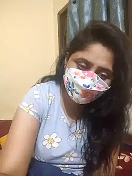 Snapshot of mouni499 chatting on 11/19/25, 04:07 mouni499 online show from 11/19/25, 04:07