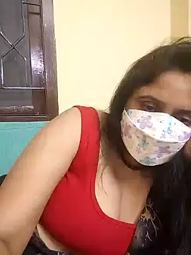 Snapshot of mouni499 chatting on 01/06/26, 06:00 mouni499 online show from 01/06/26, 06:00