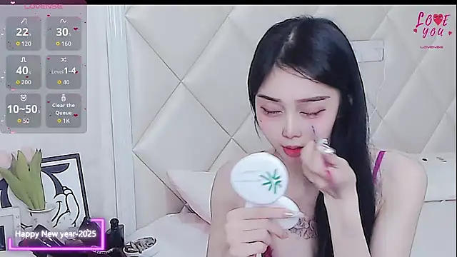 Snapshot of YAOYAO-2025 chatting on 02/10/26, 06:06 YAOYAO-2025 online show from 02/10/26, 06:06