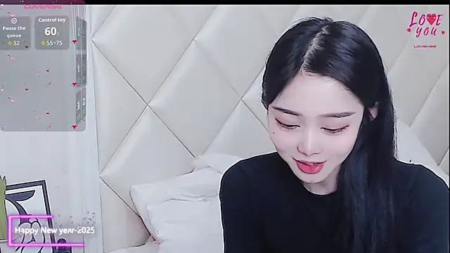 Snapshot of YAOYAO-2025 chatting on 02/15/26, 04:03 YAOYAO-2025 online show from 02/15/26, 04:03