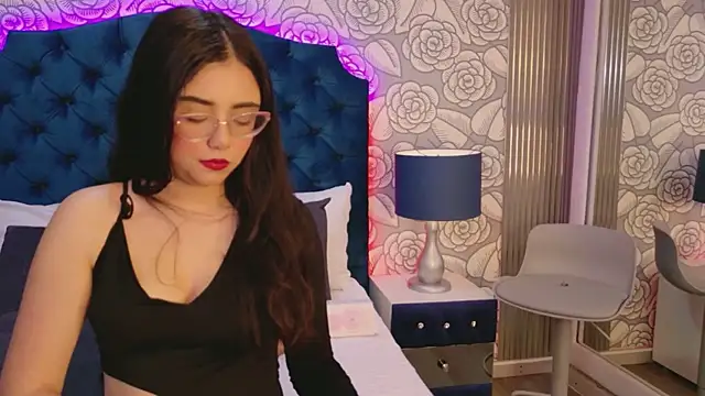 ScarlettPetrova online show from 03/22/26, 11:46