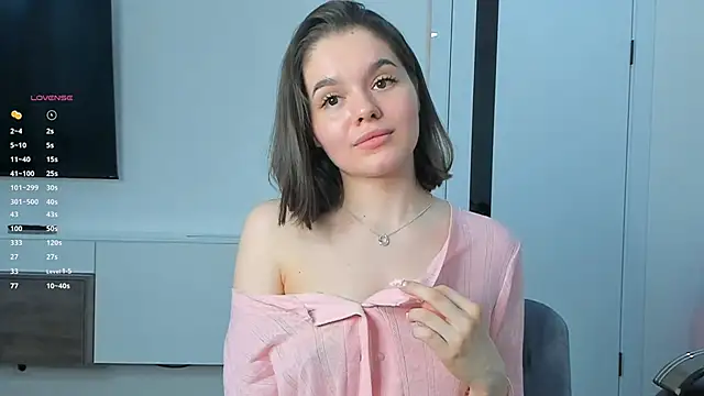 Xo Laura online show from 04/03/26, 05:00