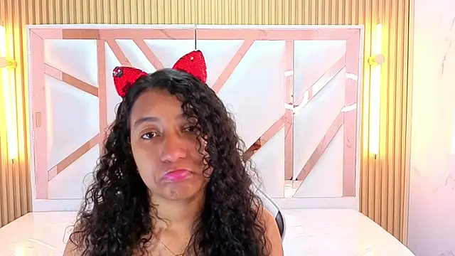 ninadelight tp online show from 11/26/25, 08:10