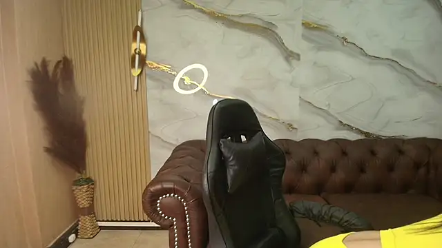 gabriella storm tf online show from 12/16/25, 12:54