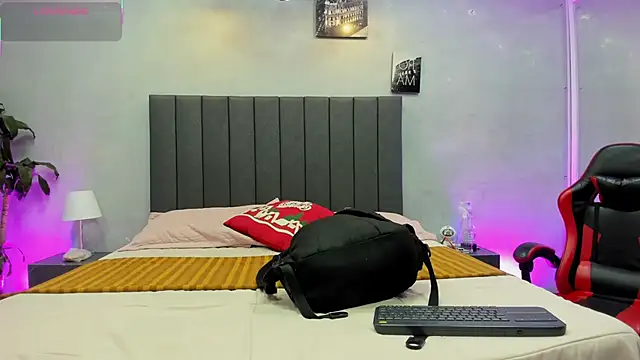 kendra london online show from 01/09/26, 11:13