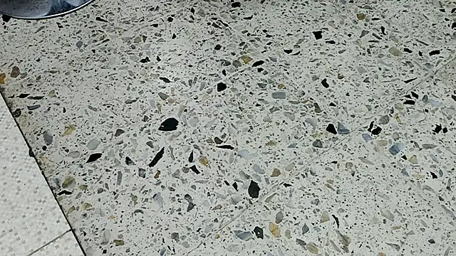 kendra london online show from 04/10/26, 12:10