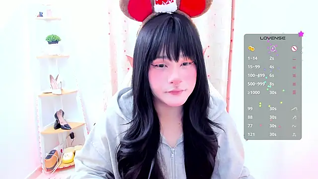 Omorimori online show from 11/30/25, 02:54