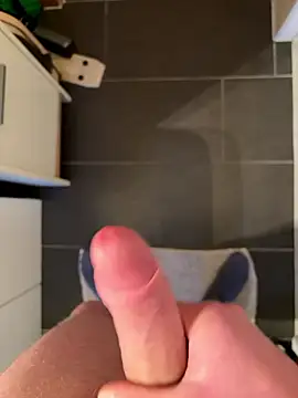 timtom19 online show from 01/12/26, 03:28