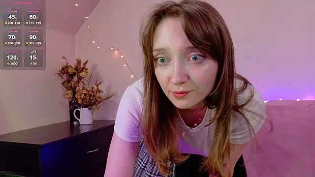 TinyMuse  online show from 11/22/25, 01:48