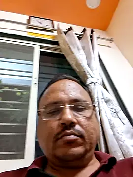 suraj696 online show from 11/04/25, 05:23