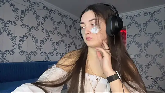 TwotyBright online show from 01/19/26, 06:06