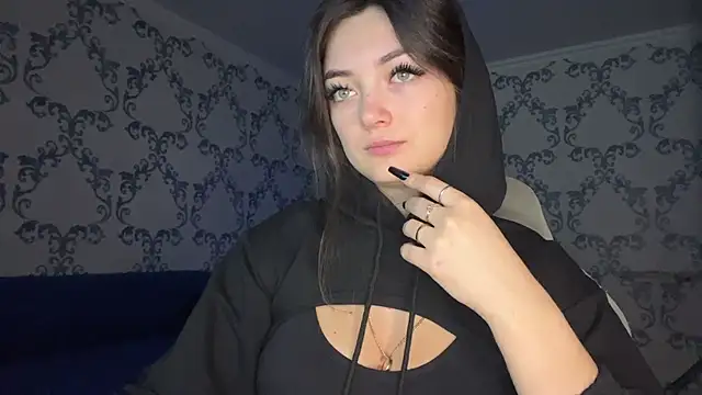 TwotyBright online show from 02/07/26, 06:06